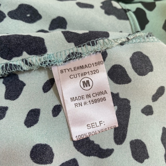 Leopard Print Turquoise Fit and Flare Flounce Wrap Dress Flutter Sleeves Medium - Picture 8 of 12